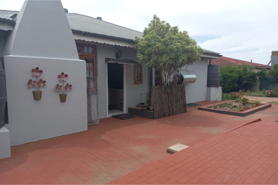 3 Bedroom Property for Sale in Albertinia Western Cape